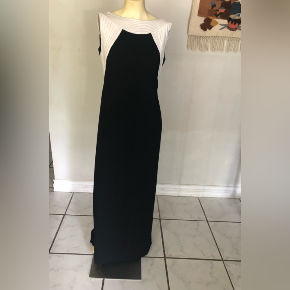 Escada Black Sleeveless Evening Gown Maxi Dress Size 38